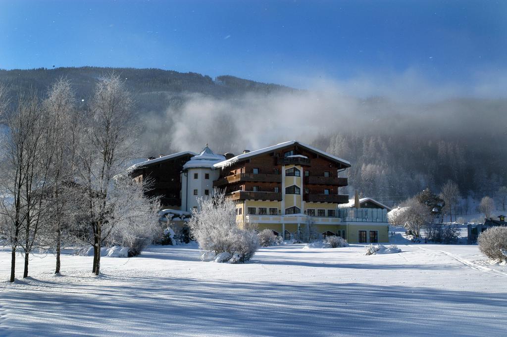 Hotel Zum Jungen Roemer Радщат Екстериор снимка