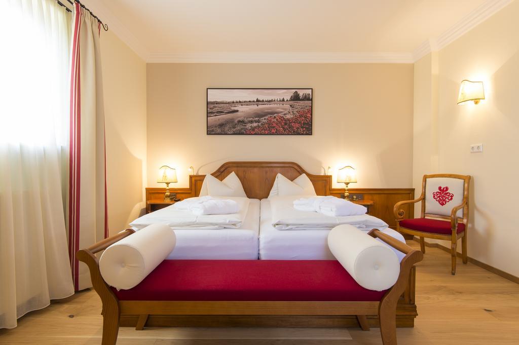 Hotel Zum Jungen Roemer Радщат Стая снимка